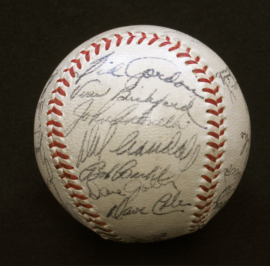 this official warren giles national league baseball contains 27 